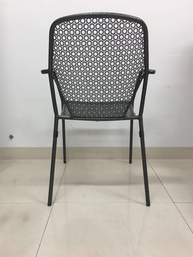 Metalna stolica Stela 5